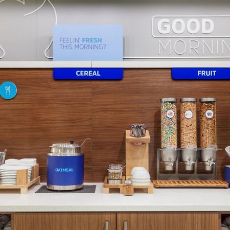 Holiday Inn Express Port Hueneme By Ihg Extérieur photo