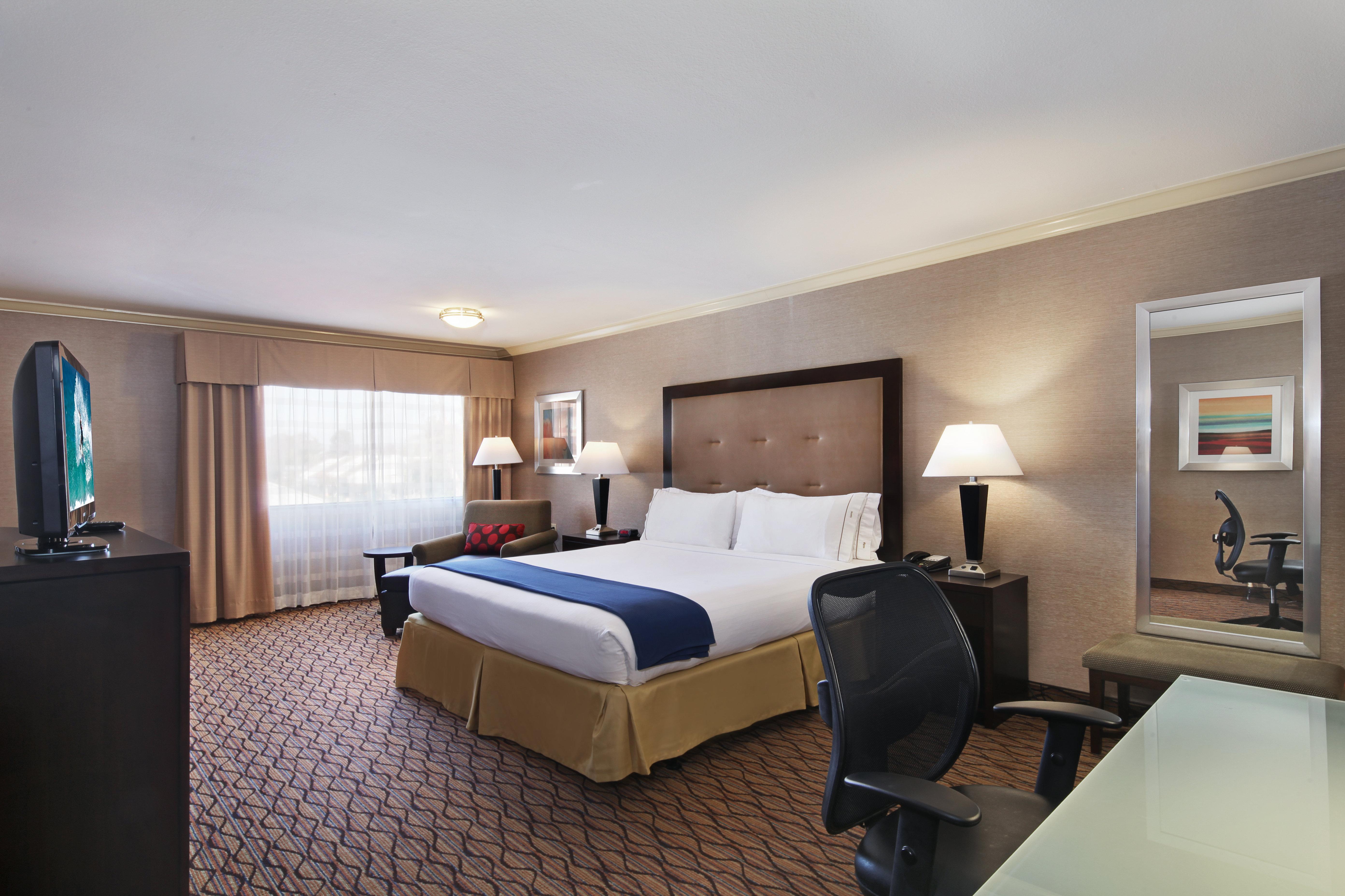 Holiday Inn Express Port Hueneme By Ihg Extérieur photo