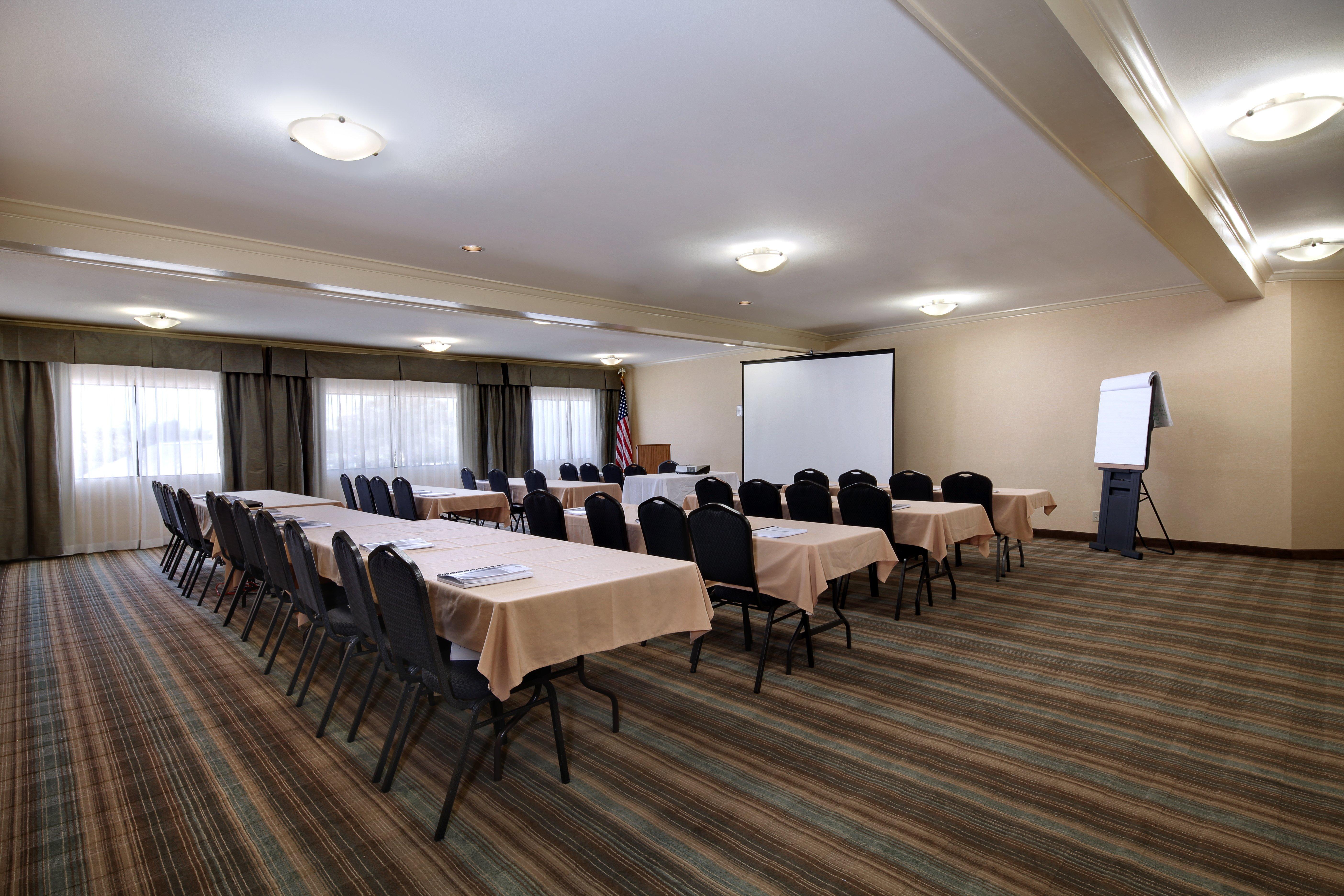 Holiday Inn Express Port Hueneme By Ihg Extérieur photo