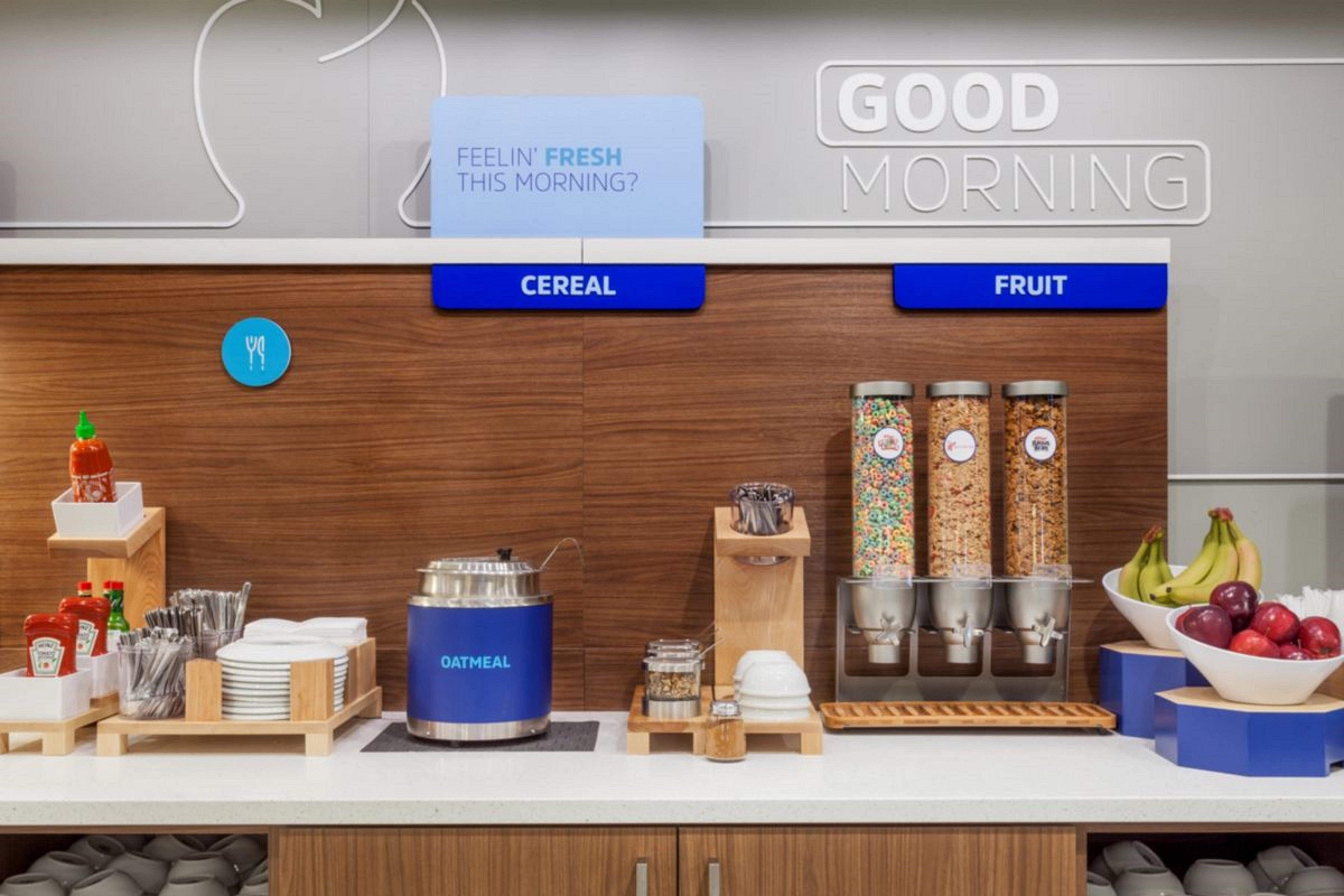 Holiday Inn Express Port Hueneme By Ihg Extérieur photo