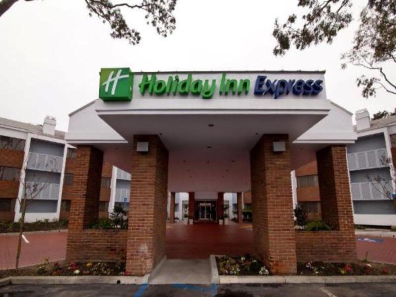 Holiday Inn Express Port Hueneme By Ihg Extérieur photo
