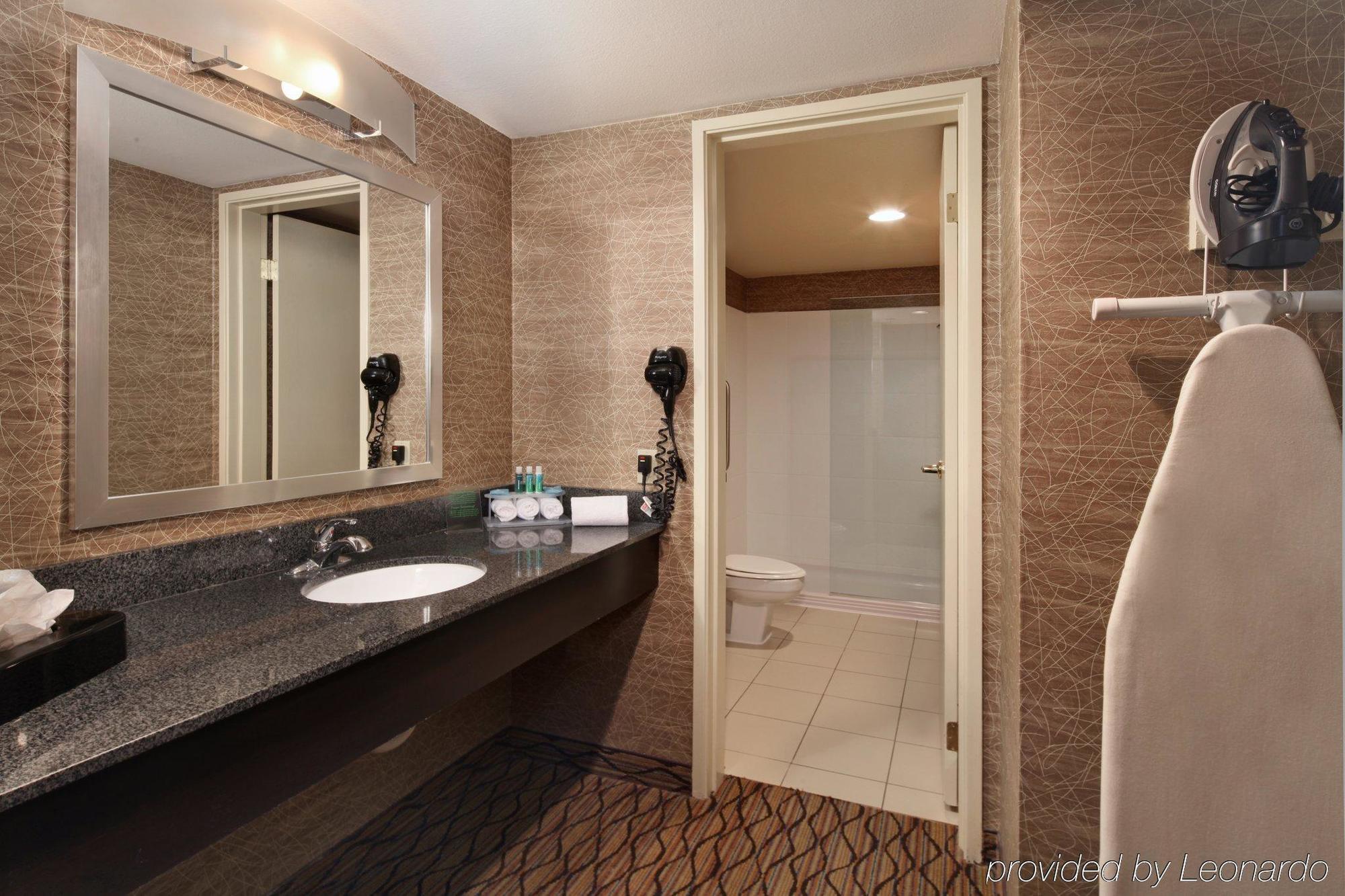 Holiday Inn Express Port Hueneme By Ihg Extérieur photo
